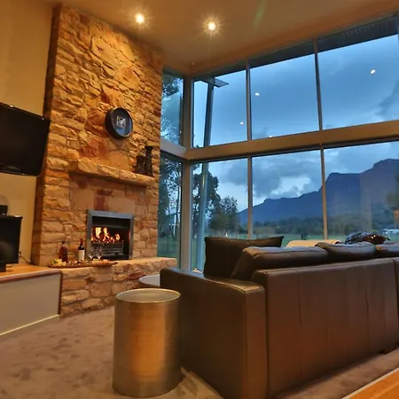 Bushland Apartment Halls Gap Room photo